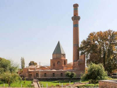 transfer from kashan to Isfahan visiting Abyaneh village and Natanz