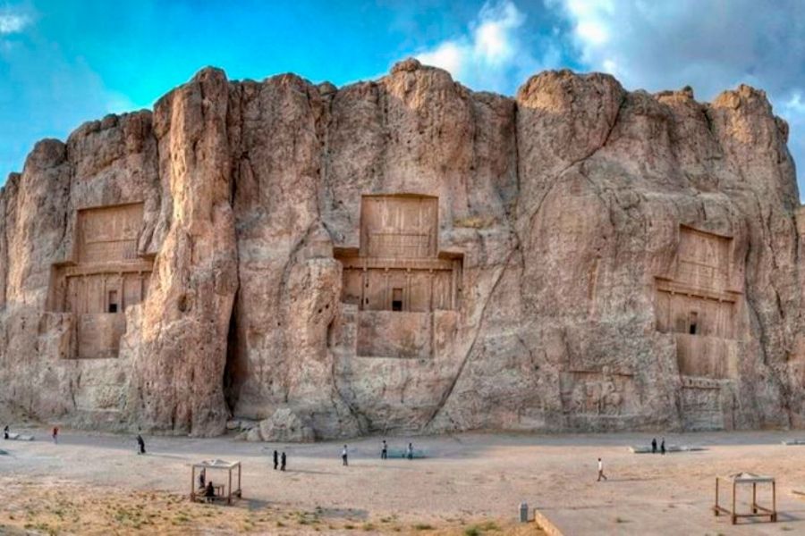 Transfer from Shiraz to Persepolis, Pasargadae, Necropolis
