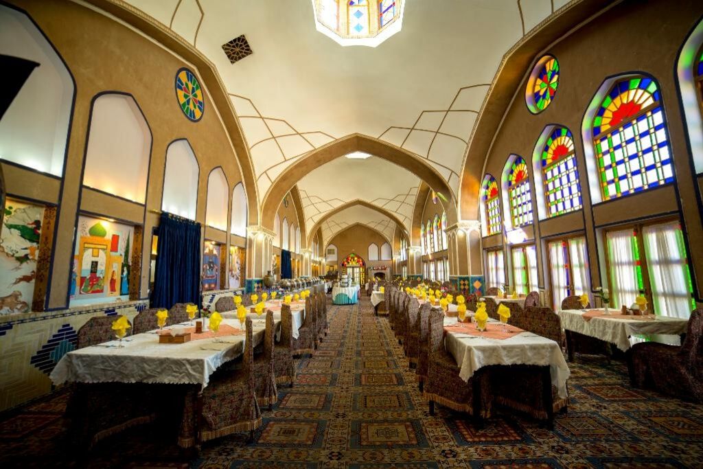 Moshir al-Mamalek Garden Hotel OF YAZD