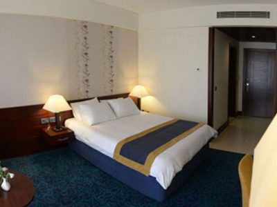double room of Arg-E-Jadid Hotel