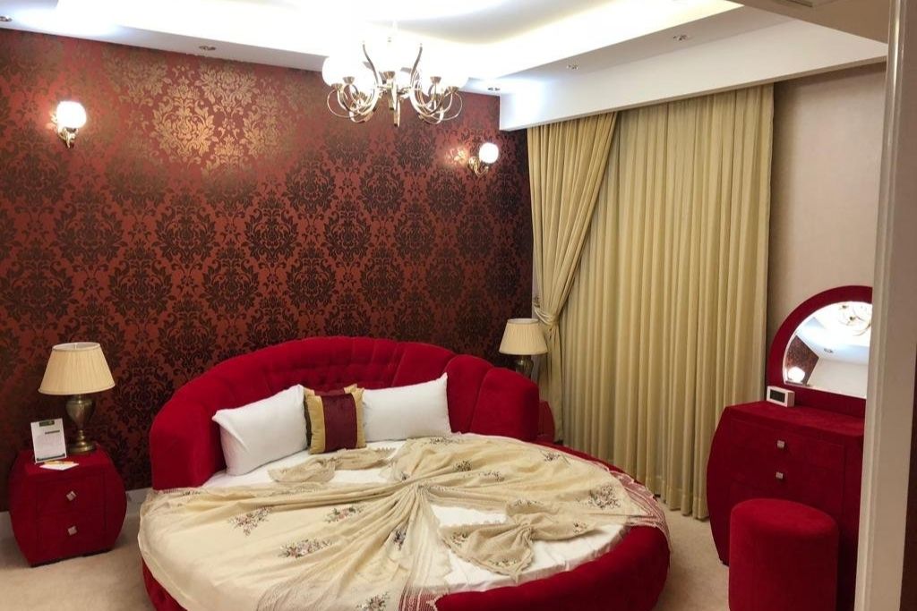 royal room of Arg-E-Jadid Hotel