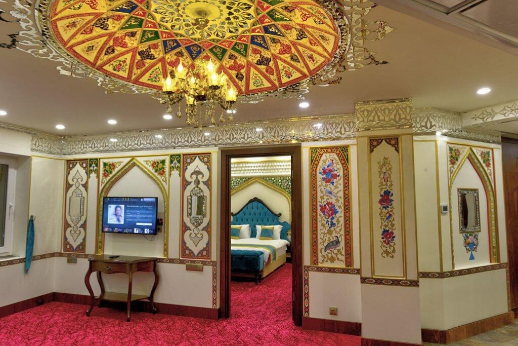 family room of Arg-E-Jadid Hotel