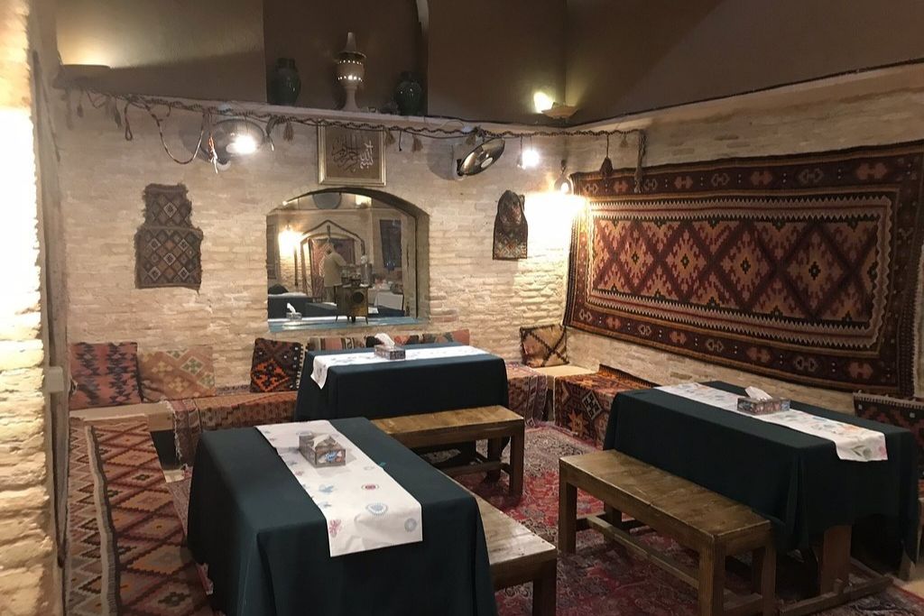 restaurant of yazd Zein o Din Caravanserai