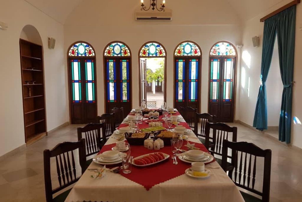 restaurant of Yazd Laleh Hotel