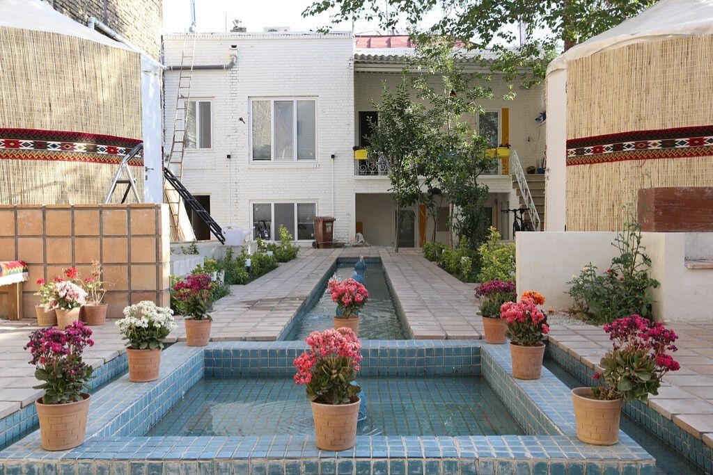Tehran Heritage Hostel's Yard