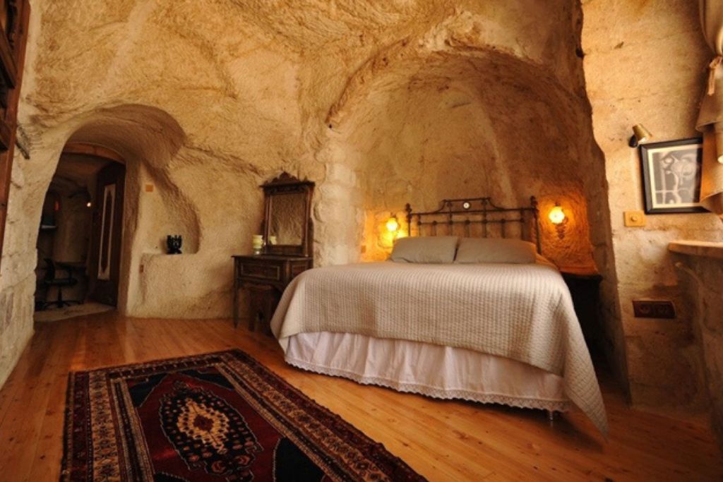 double room of Kandovan Laleh Boutique Hotel