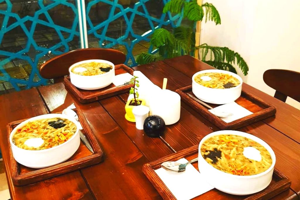 Ashrafi Cafe Restaurant tabe