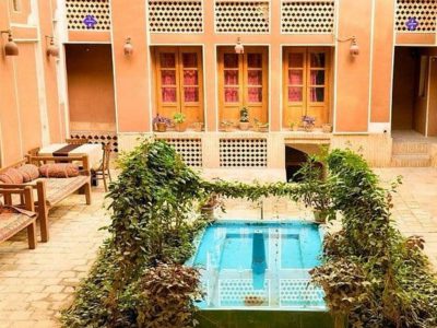 outdoor area of ali baba hotel in Yazd